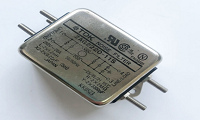 Vehicle traveling data recorder